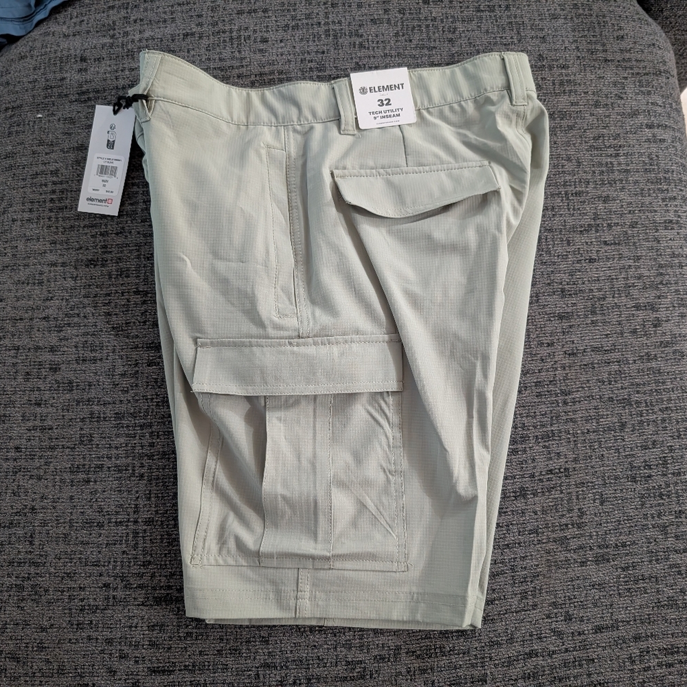 Element Tech Utility Cargo Shorts 32